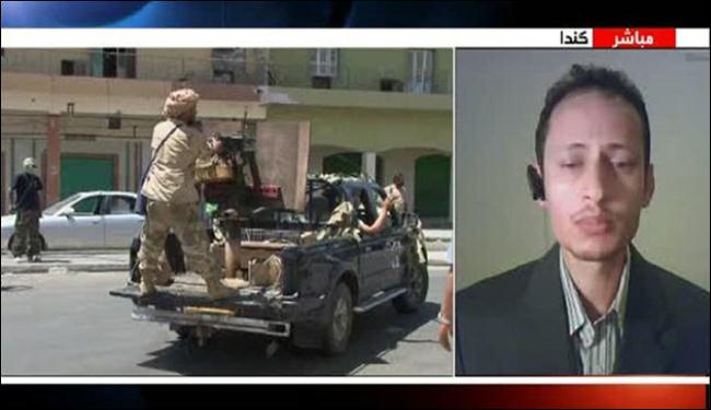 الثوار يتقدمون ويرفضون الحلول السياسية مع القذافي