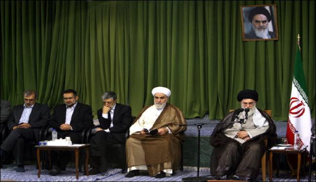 آية الله خامنئي: الصحوة الاسلامية بالمنطقة متاثرة بالثورة الايرانية