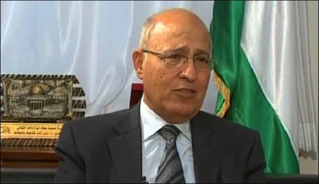 شعث : نتنياهو يريد تصدير ازماته الداخلية