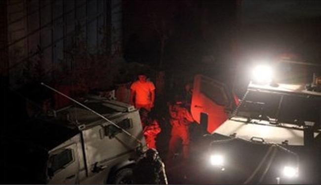 قوات الاحتلال تقتحم الخليل وتعتقل أكثر من 50 فلسطينيا