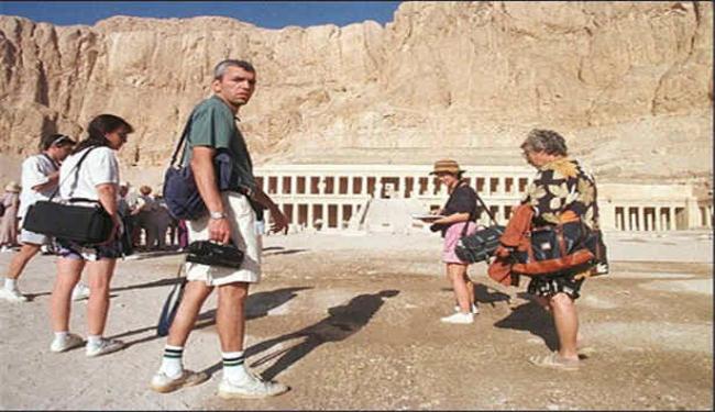 تل أبيب تحذر رعاياها من السفر لسيناء