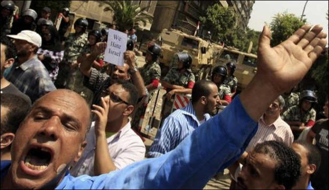 مصر: مليونية طرد السفير تقلق الكيان الاسرائيلي