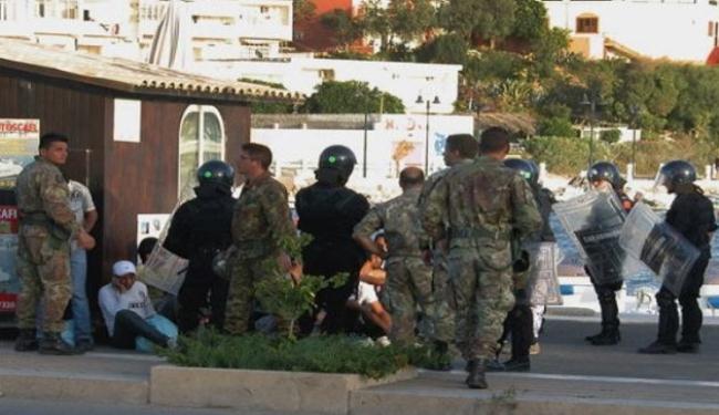 صدامات بين مهاجرين تونسيين والشرطة الايطالية