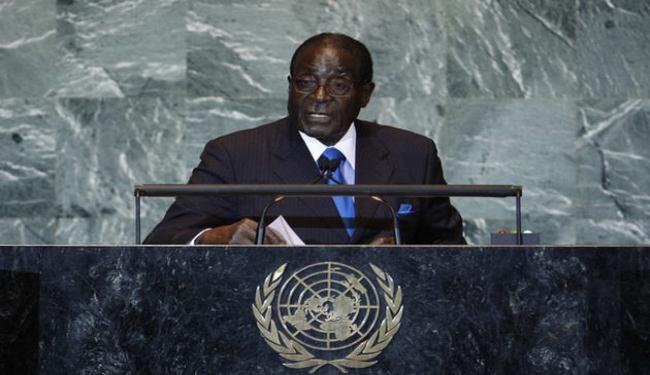 موغابي يندد ب