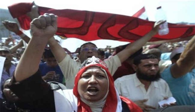 شخصيات مصرية تطالب بانهاء حالة الطوارئ