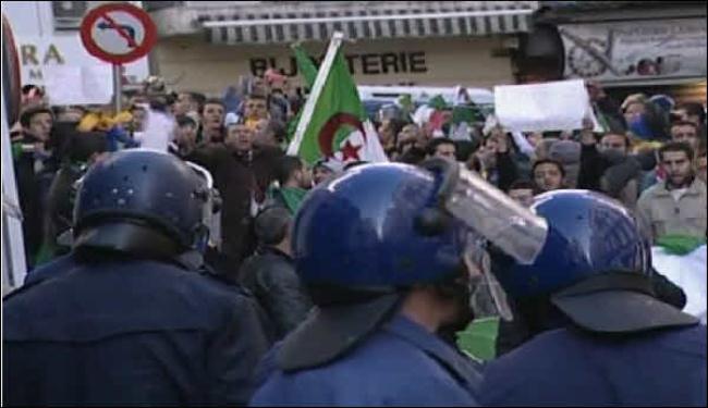 اعتقال 17 شخصا لمحاولتهم التظاهر بالجزائر