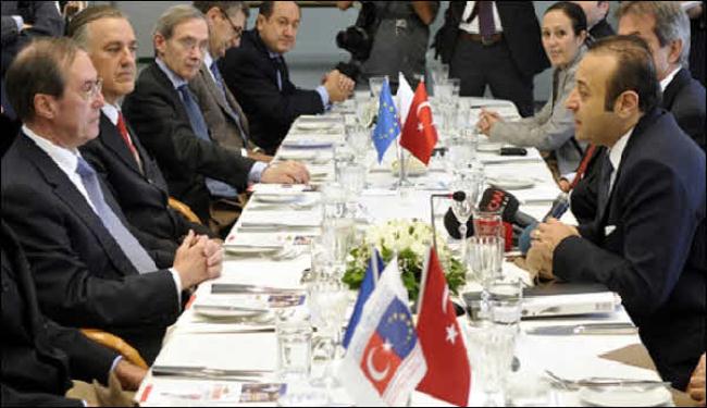 تركيا وفرنسا توقعان اتفاقا امنيا