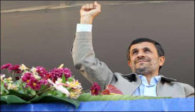 احمدي نجاد:الشعب الايراني ليس بحاجة الي القنبلة الذرية