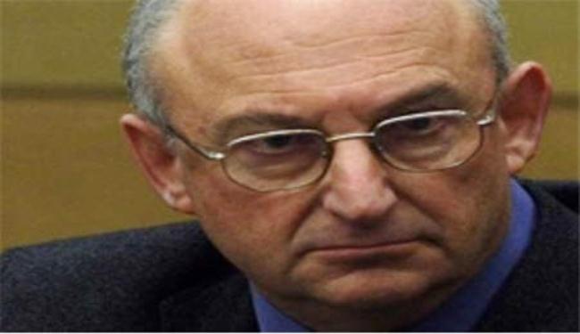 طلب استثناء التجارة والطيران من العقوبات العربية        