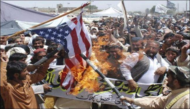 برلمانيون اميركيون يطالبون إعادة النظر بالعلاقات مع باكستان