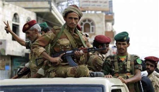 اعتقال 110 ضباط وجنود تابعين للاحمر بتعز