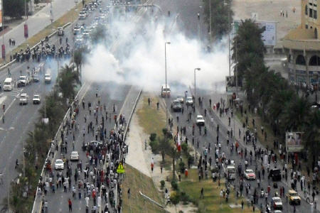 حرکت بحرینی ها بسوی میدان اللؤلؤه