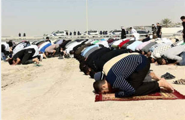 اقامه نماز در مساجد ويران شده بحرين