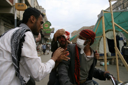 شلیک گلوله‌جنگی به تظاهرکنندگان یمنی