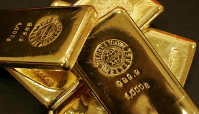 الذهب ينهي العام بخسارة فصلية رغم مكاسب سنوية