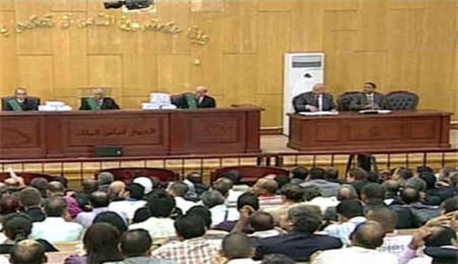 النيابة العامة تصف مبارك بالحاكم المستبد والفاسد