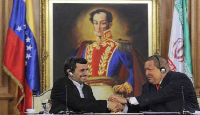 احمدي نجاد يصل الاكوادور محطته الثانية بامريكا اللاتينية