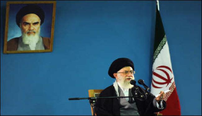 الإمام خامنئي و تعاظم الدور الاسلامي الايراني