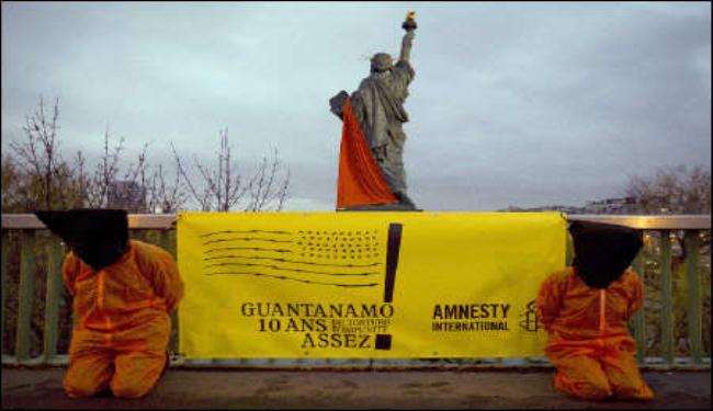 تظاهرات امام البيت الابيض بالذكرى الـ 10 لمعتقل غوانتانامو