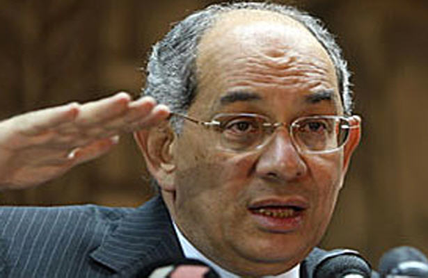 جدال قاهره و لندن برای تحویل وزیر فراری مصری
