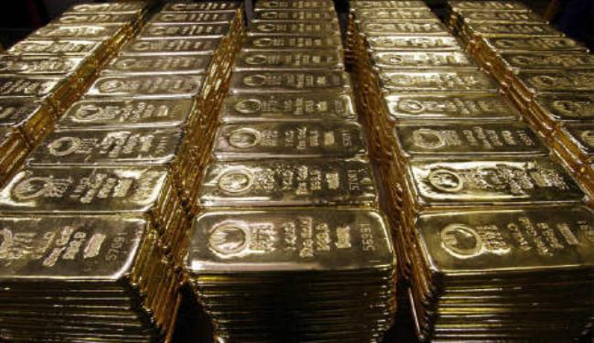 الذهب يتراجع مع هبوط اليورو