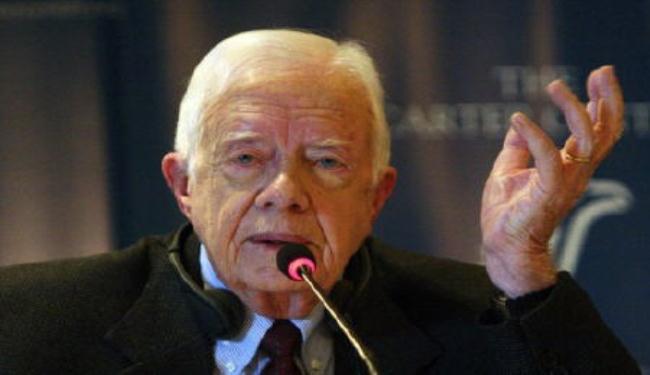 كارتر: الجيش المصري يريد الاحتفاظ ببعض السلطات
