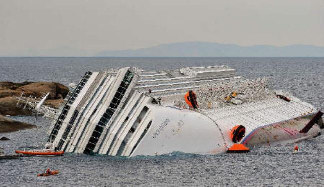 17 شخصا عدد المفقودين فى حادث غرق سفينة بإيطاليا