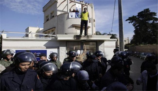عاطلو المغرب يطالبون بتوظيفهم ويؤكدون إستمرار الإعتصام