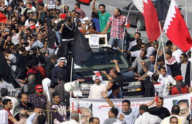 مردم بحرین همچنان برخواسته های خود پافشاری می کنند