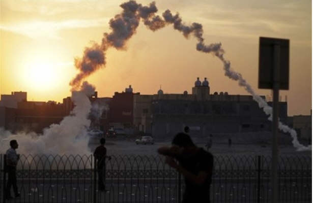 استفاده از گازهای سمی در بحرین دستور آمریکایی است