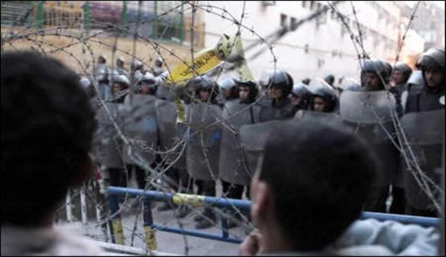صدامات بين متظاهرين وعناصر الجيش والشرطة ببور سعيد