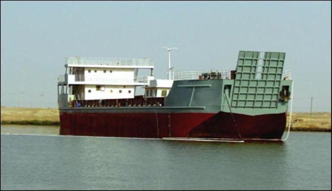 تسليم 3 عوامات ايرانية محلية الصنع لجهات محلية