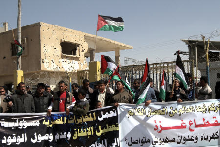 ممانعت نظامیان مصر از ورود فعالان به غزه
