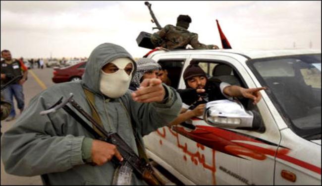 ليبيا: ثوار يهاجمون مقر الحكومة