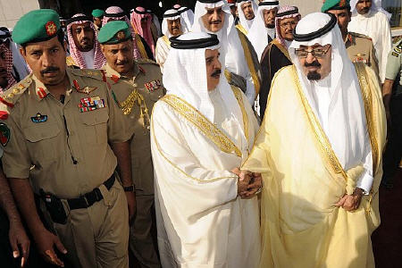تصمیم آل خلیفه برای تحویل بحرین به آل سعود