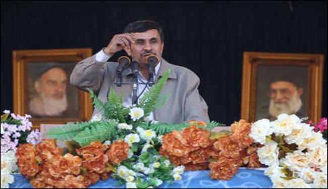 احمدي نجاد ينتقد صمت بعض حكام المنطقه ازاء جرائم 