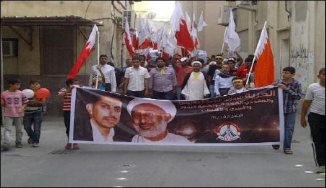 الامن البحريني يطلق الرصاص على متظاهرين ويصيب العشرات