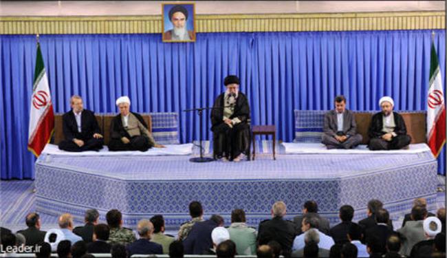 آية الله خامنئي: شعبنا صامد والغطرسة لن تحيده عن اهدافه