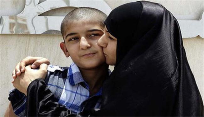 الغارديان : محاكمة طفل سابقة جديدة للقمع في البحرين 