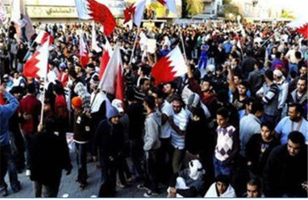 تاکید  گروه‌های بحرینی بر حق مردم