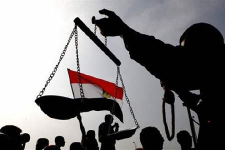 دستگاه قضایی مصر ابزار سیاسی شورای نظامی 