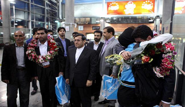 وصول المهندسين الايرانيين الذين اختطفا في سوريا الى طهران