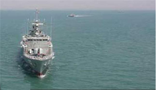 البحرية الايرانية تنقذ سفينة سنغافورية من ايدي القراصنة