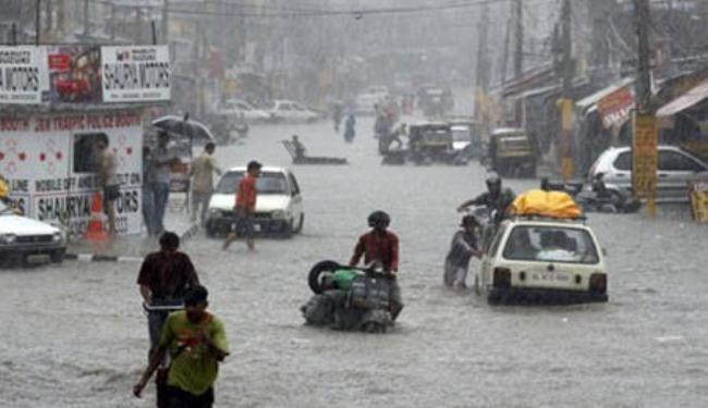 فيضانات الهند توقع 120 قتيلا وتتسبب بنزوح ستة ملايين شخص