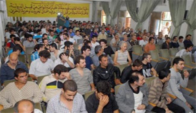 السلطات السورية تطلق سراح 275 موقوفا 