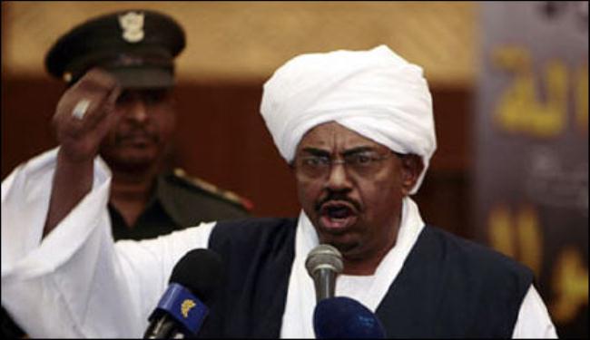البشير يحذر أعداء السودان من التدخل لزعزعة امنه