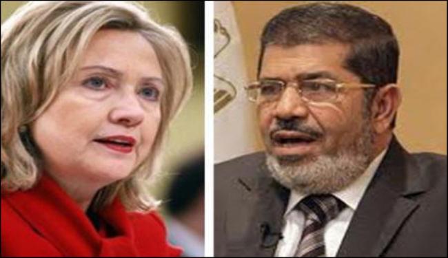 كلينتون تصل القاهرة للقاء الرئيس مرسي