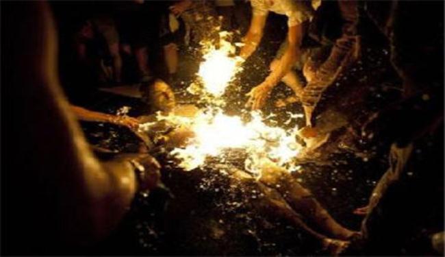 اسرائيلي ثاني يضرم النار بنفسه