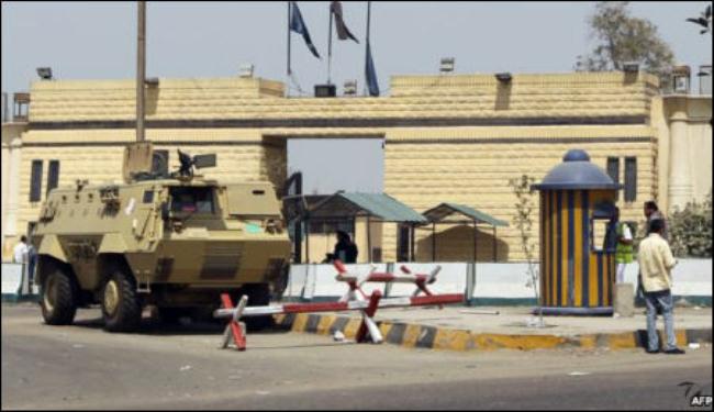 مصر: بدء الإفراج عن 572 مدنيا تمت محاكمتهم عسكرياً 