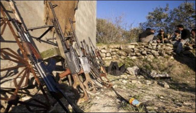 مراسل العالم: مسلحون يسلمون انفسهم للجيش بحلب